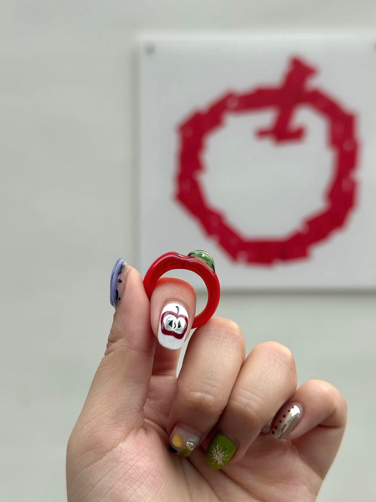 glass apple ring 🍎