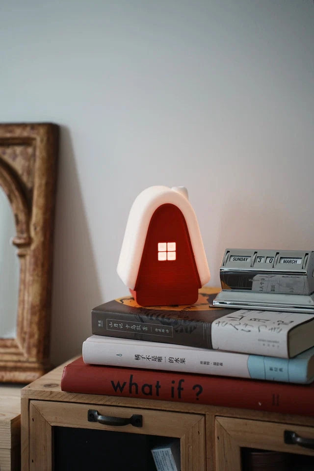 snow cottage house lamp