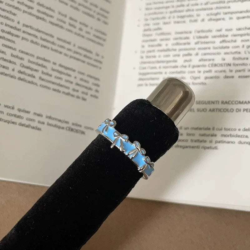 loving ribbon rings