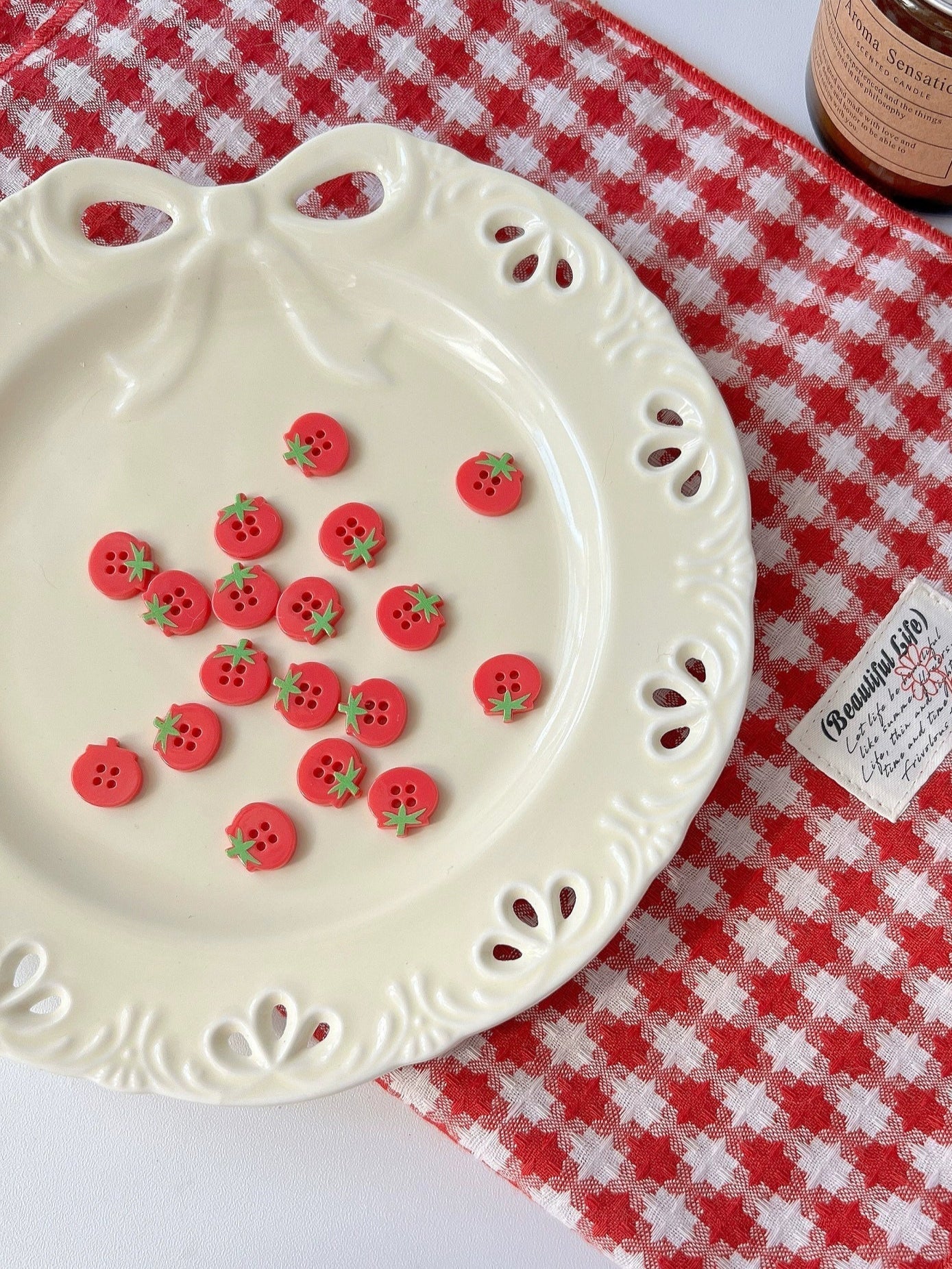 tomato buttons