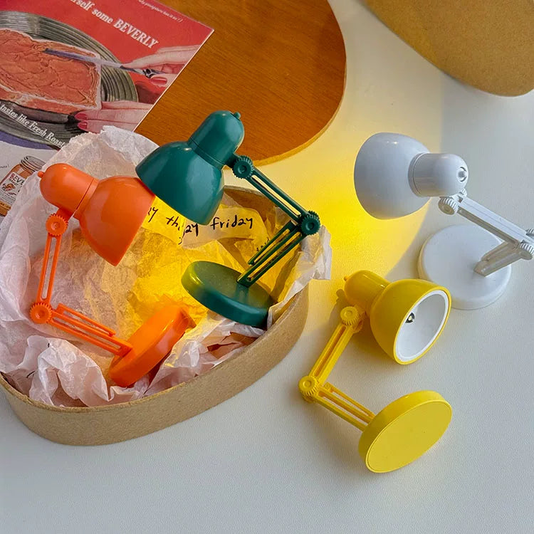 mini magnetic table lamp