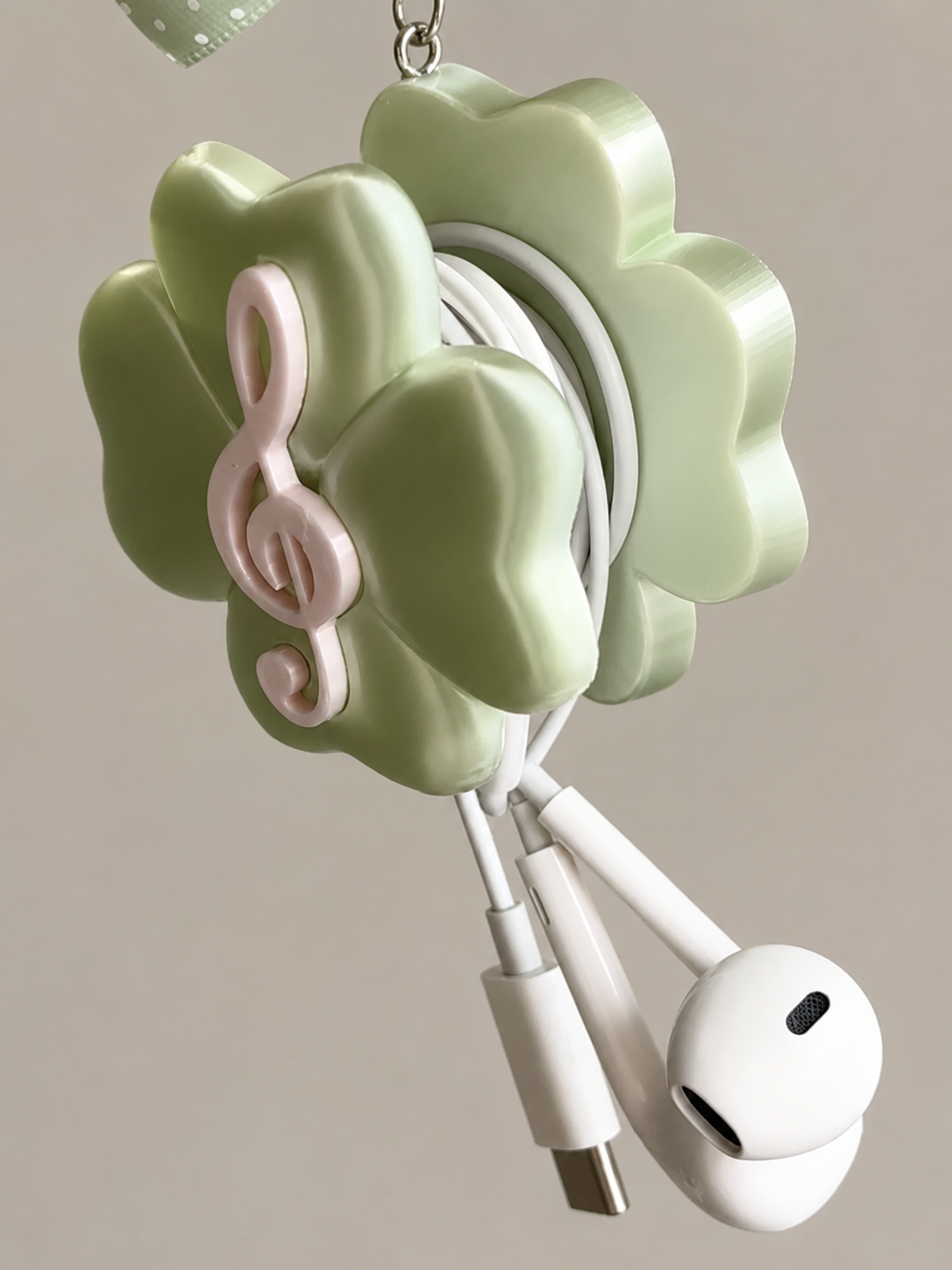 Melody clover charm