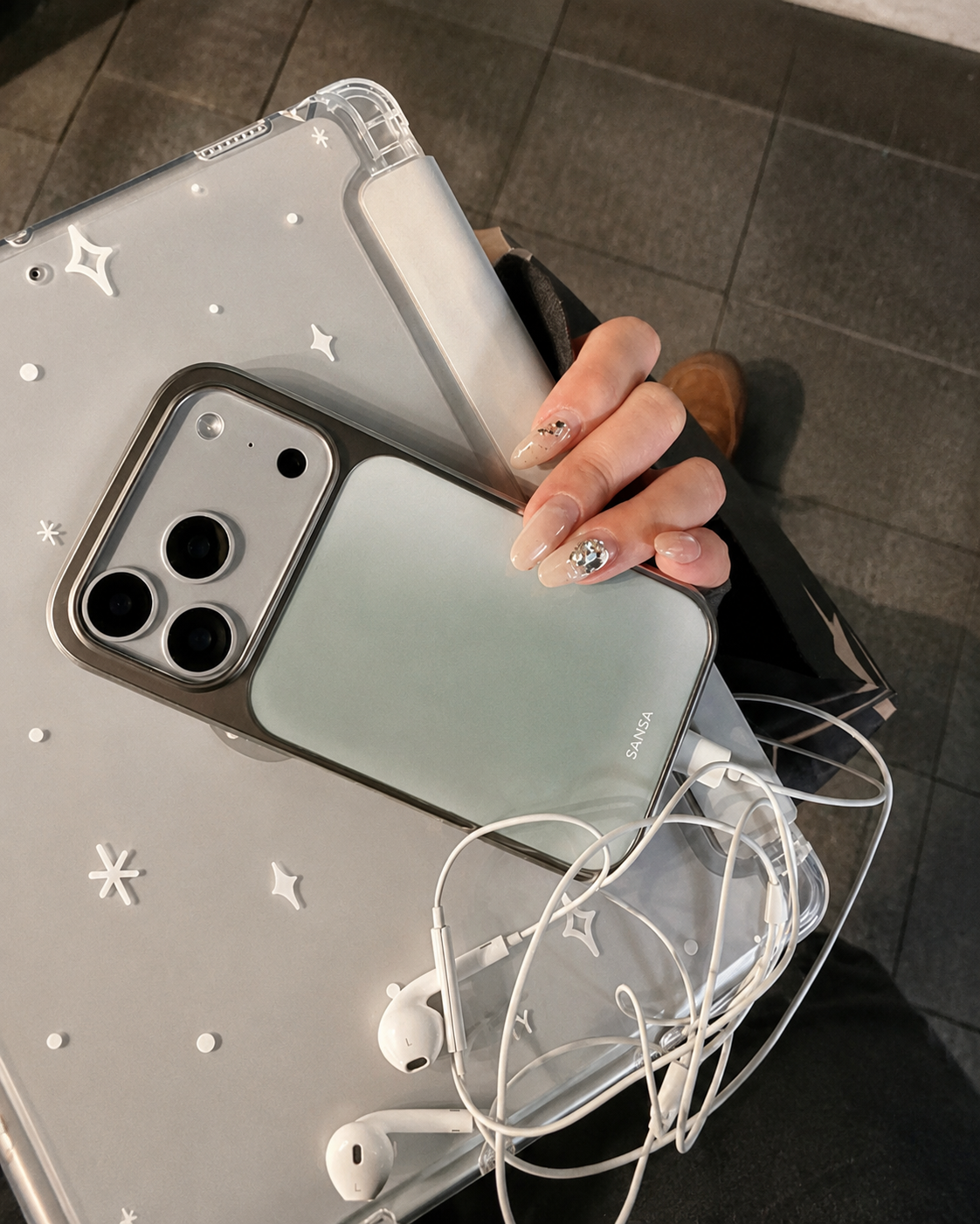 gradient aura phone case