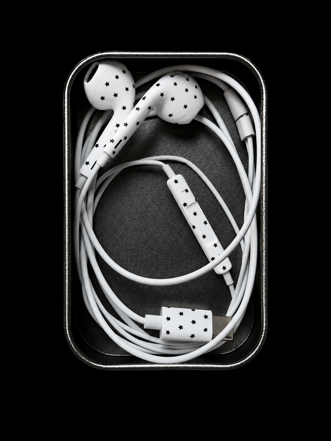 starry wired earphones