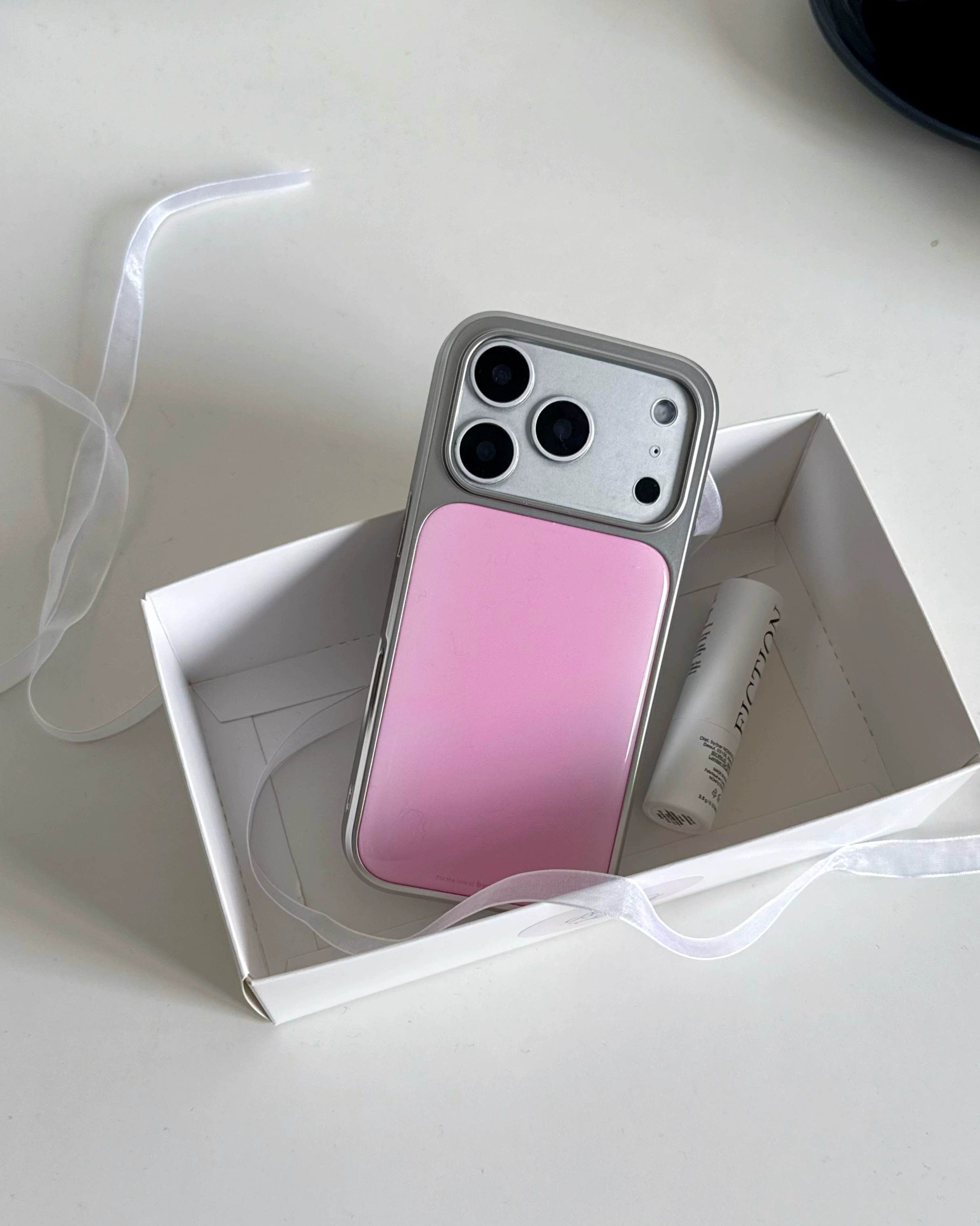 gradient aura phone case