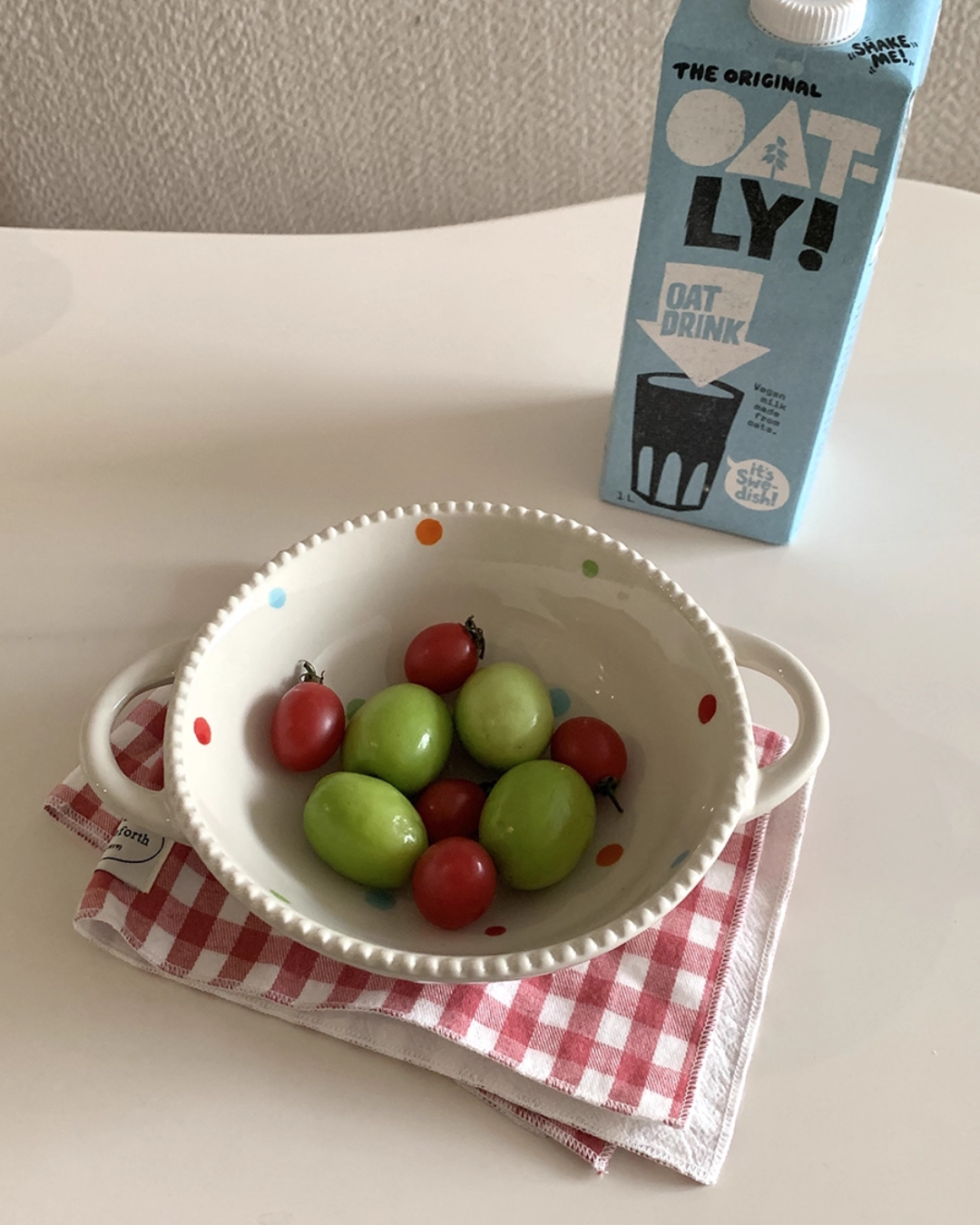 polka dots ceramic bowl