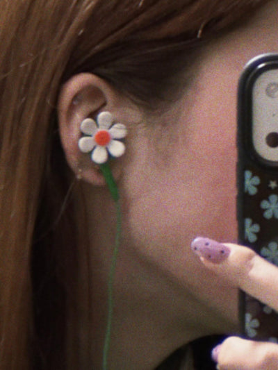 strawberry & daisy earphones