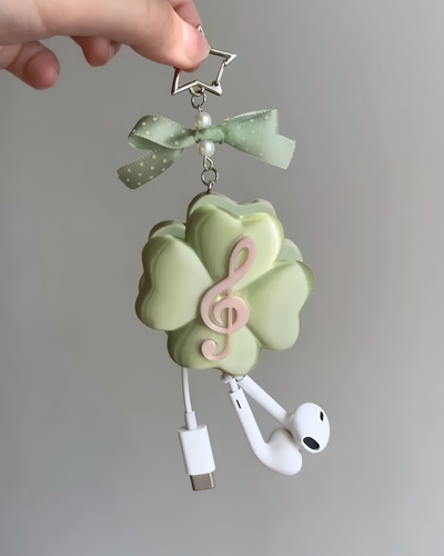 Melody clover charm