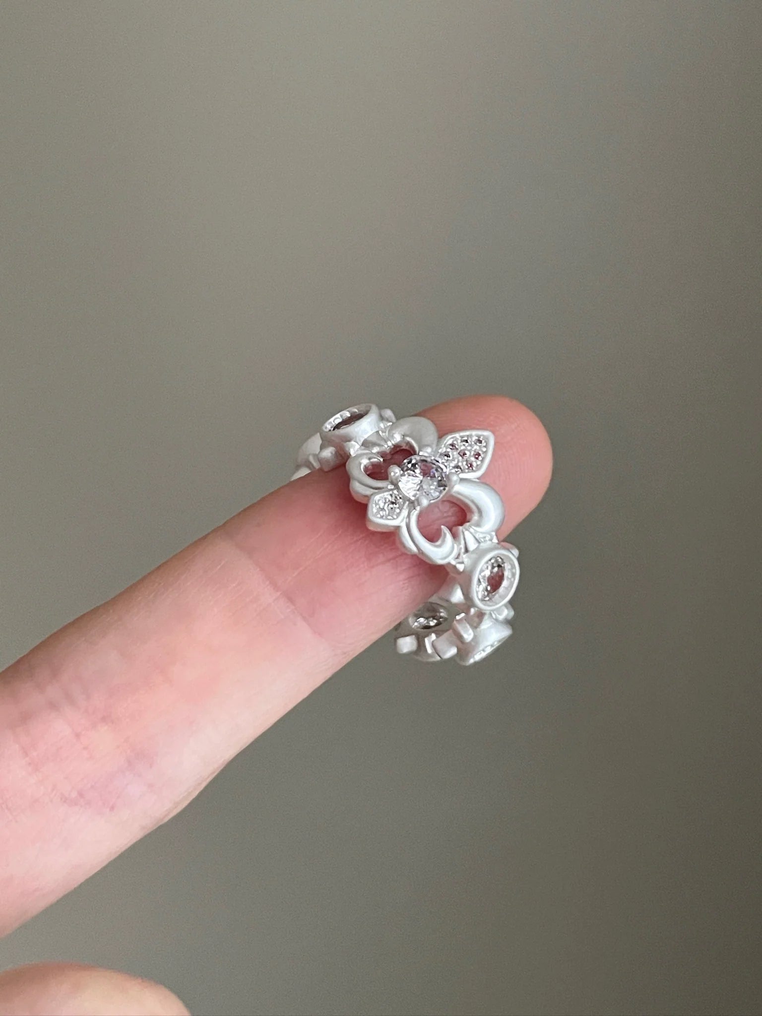crown ring