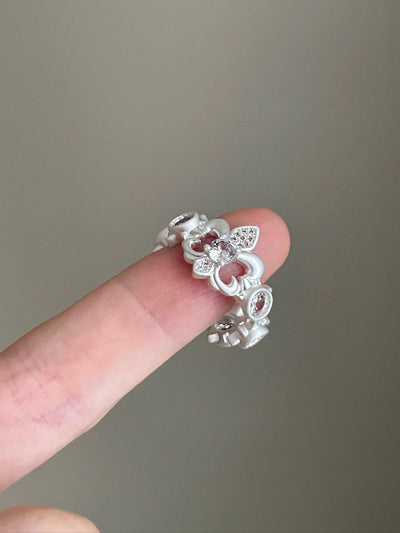 crown ring