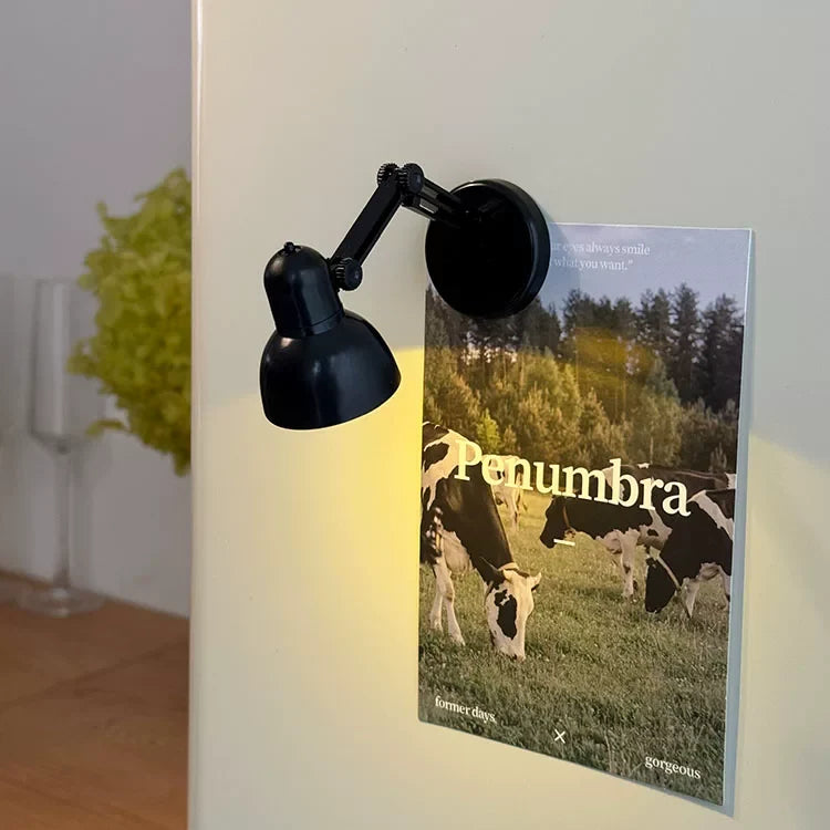 mini magnetic table lamp