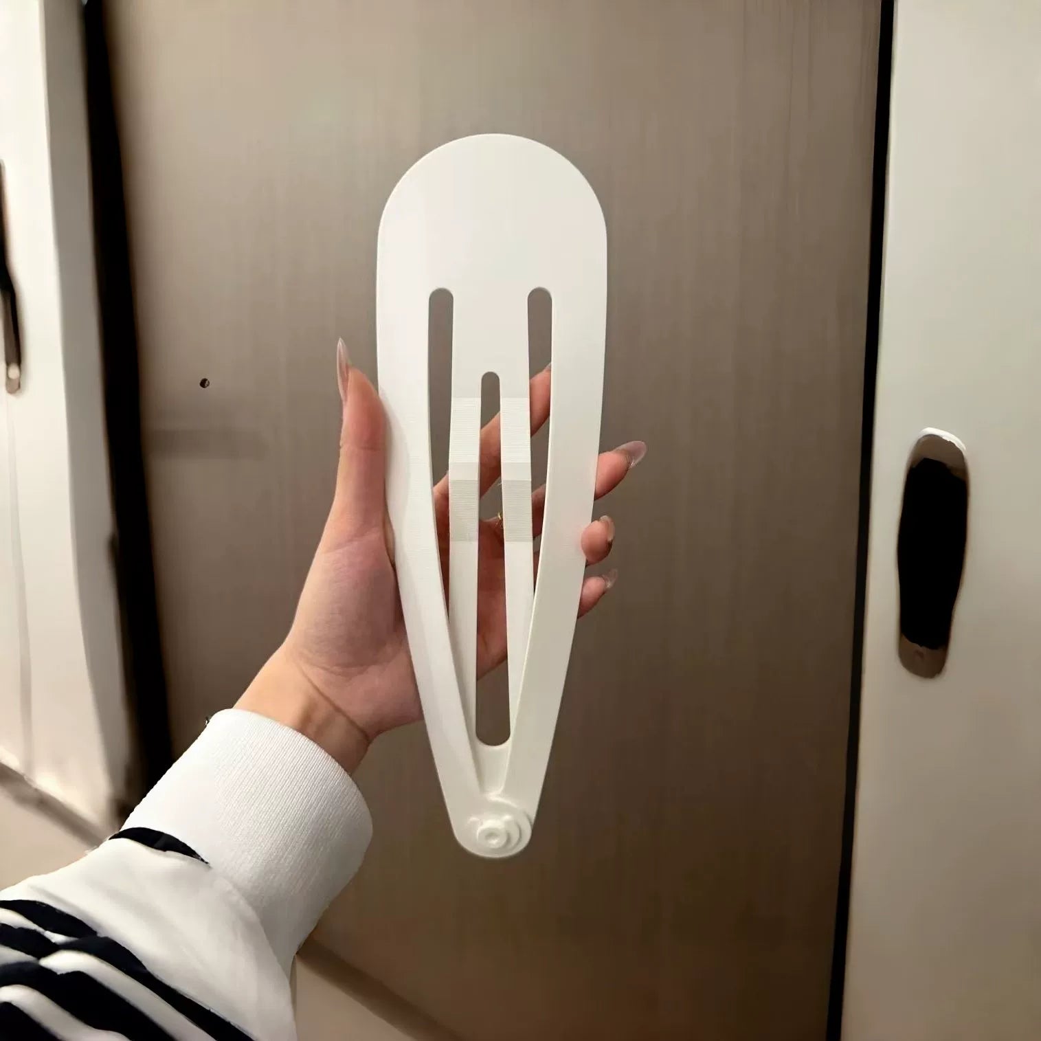 giant hair clip