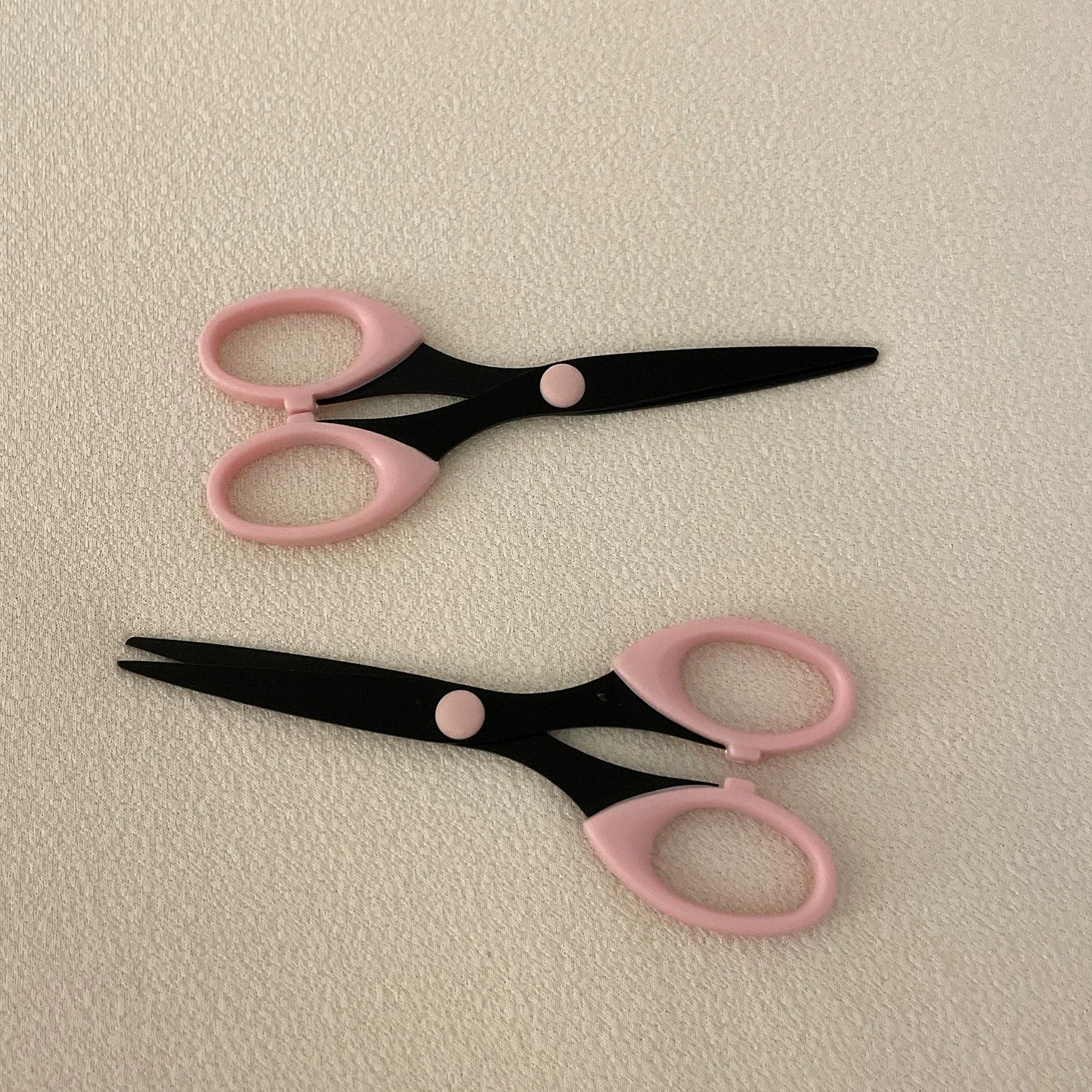 pink scissors