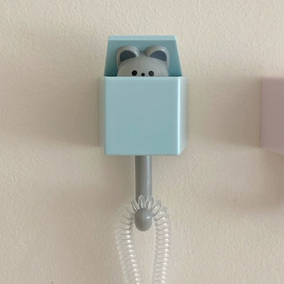 animal peekaboo hanger